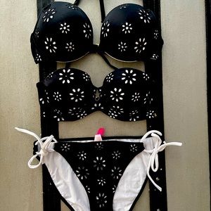 Victoria’s Secret swimsuit bikini set push up bombshell 34c and medium bottom